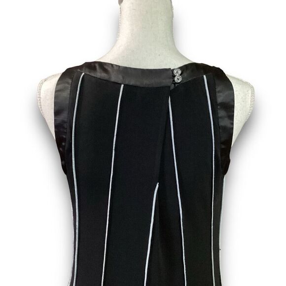 Sandra Darren Black with White Pinstripes Below the Knee Flowing Stretchy Dress - Picture 6 of 9